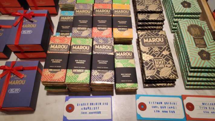 Socola Maison Marou Chocolate được đóng gói thủ công vô cùng đẹp mắt