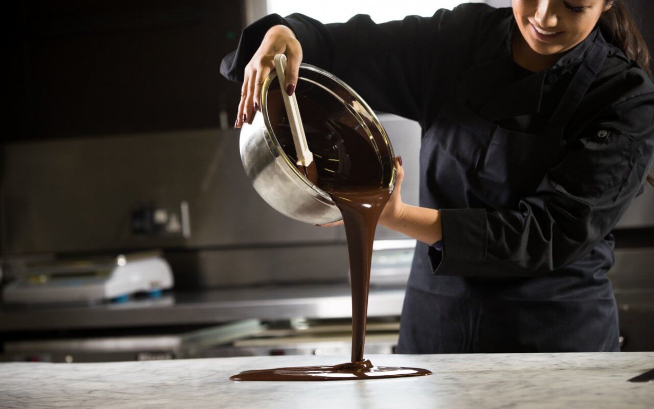 ZingSweets Chocolate - Thợ làm socola
